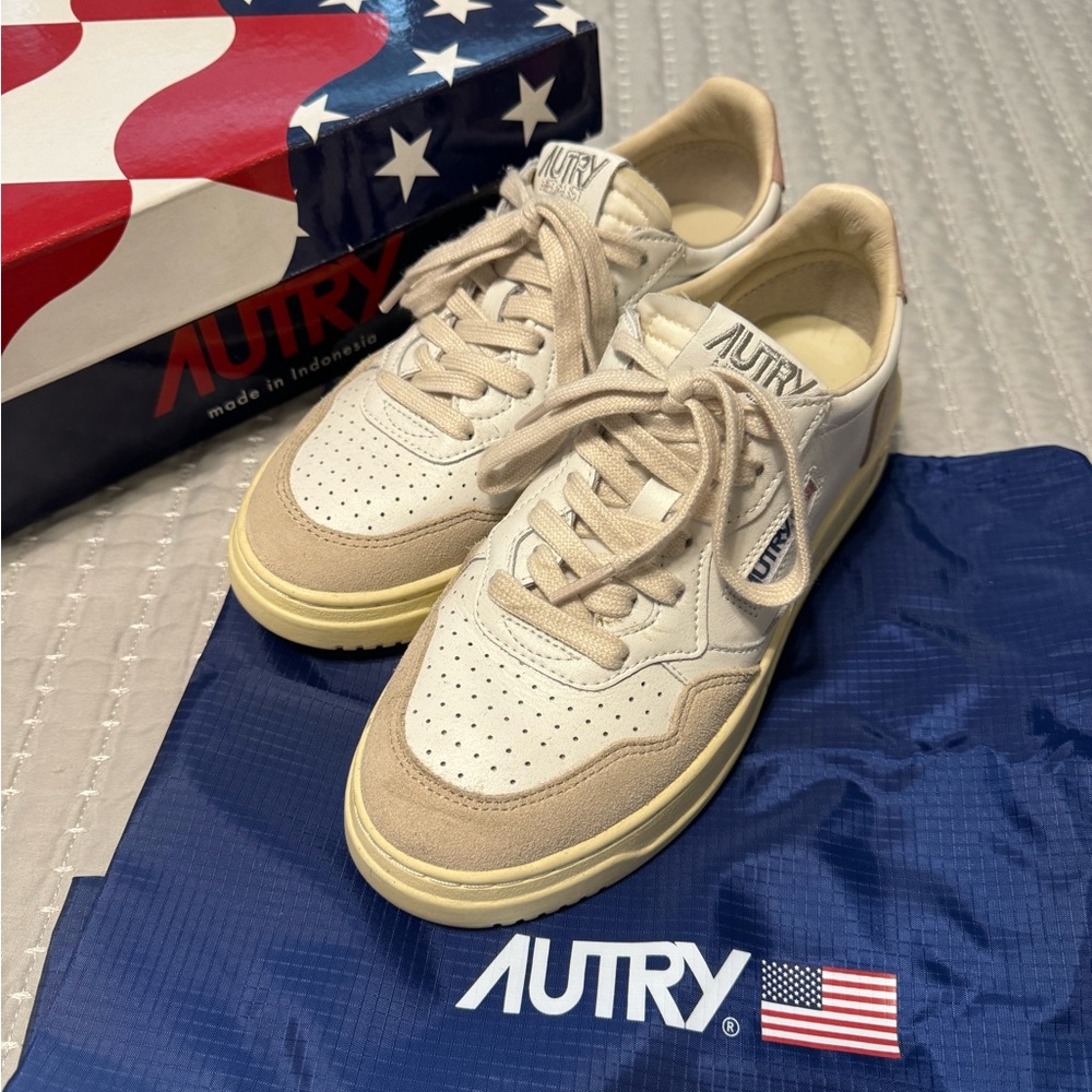 Autry Sneakers